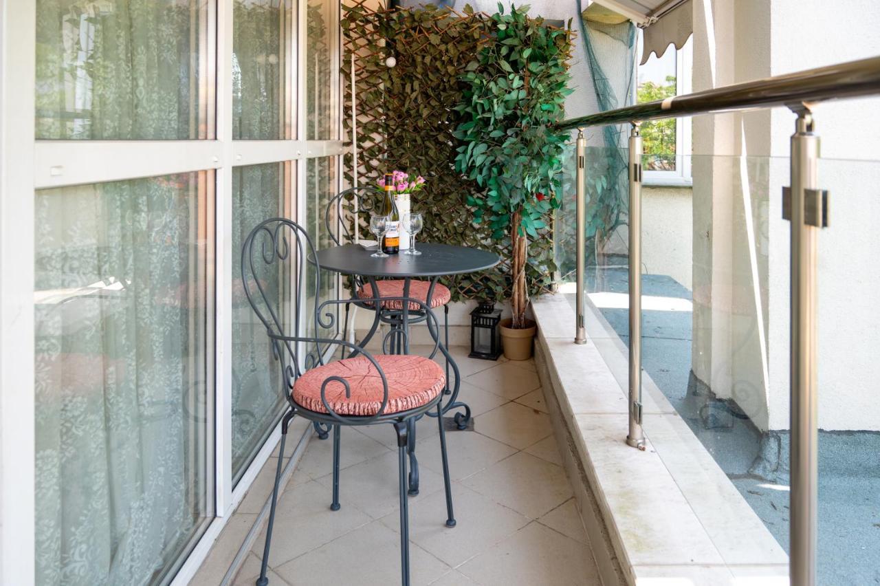 Sunny Studio With A View In Top Center Sofia Exterior foto